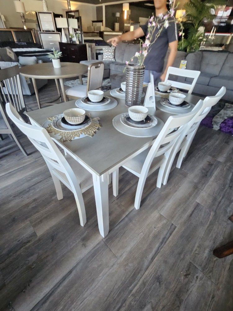 TABLE 4 CHAIRS +BENCH STARTING PRICE $498 90 Days NO Credit Needed