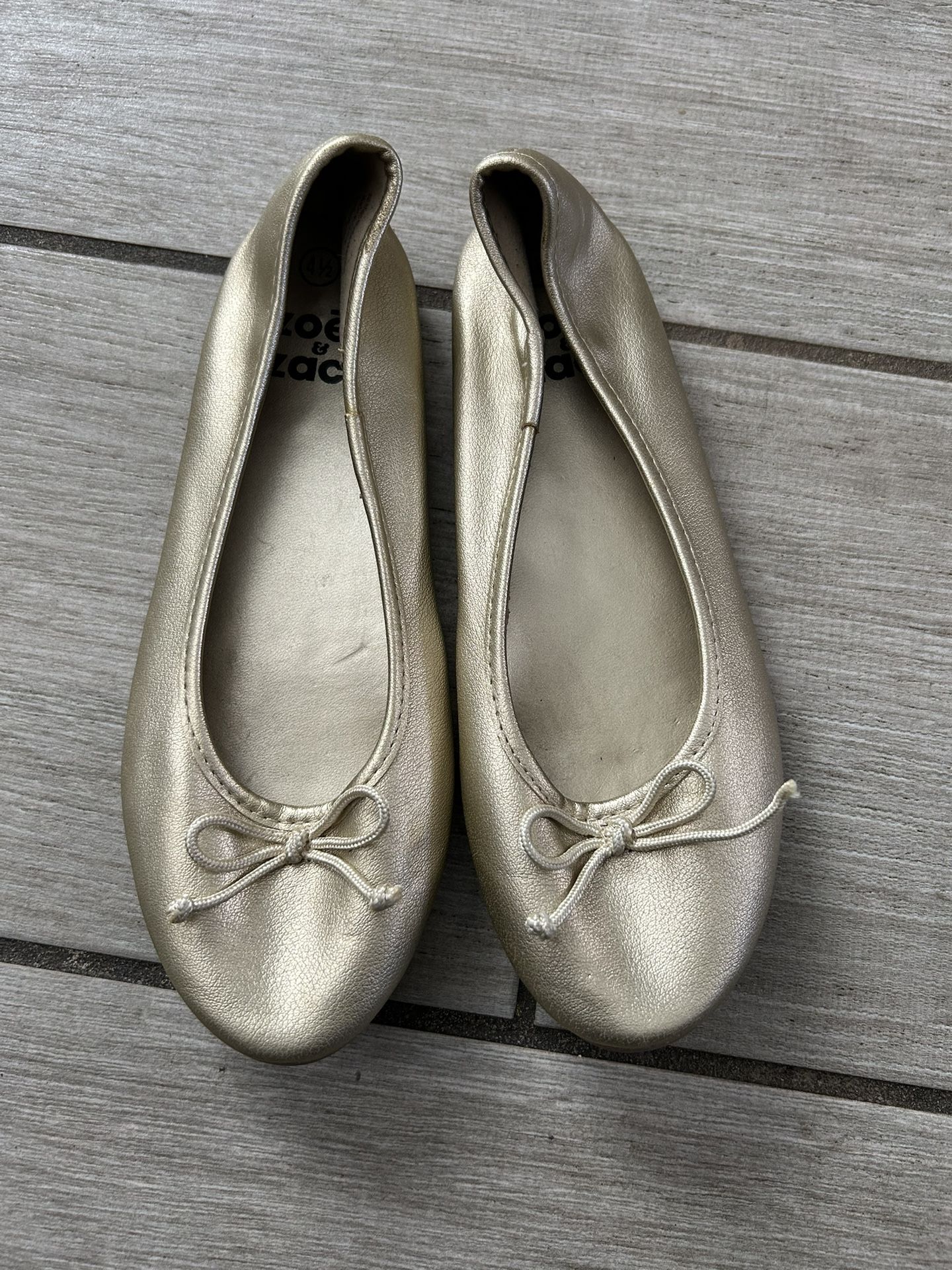 Size 4 1/2 Gold Girls Flats