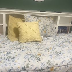 Twin Bed Set With Mattress 