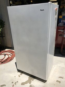 Used upright freezer for sale by owner deals