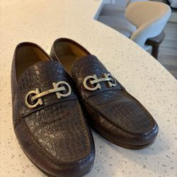 Salvatore Ferragamo Gancini Loafers Brown Croc Leather Made in Italy