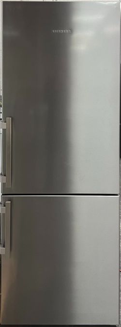 LIEBHERR Refrigerator Bottom-Freezer SCB7760IM 01106 .