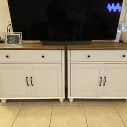 Set Of 2 White Cabinets 