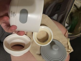 Breastfeeding accessories