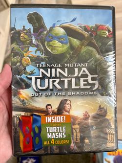 New Never Opened: New Teenage Mutant Ninja Turtles Out of the Shadows with 4 wearable masks