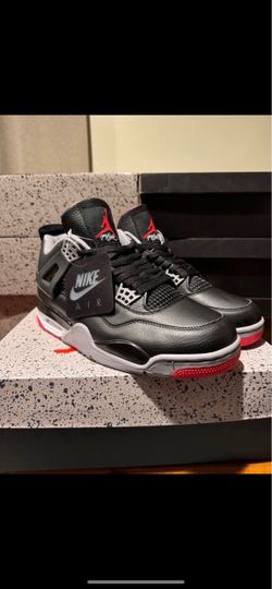 Air Jordan 4 Retro Bred Sneakers