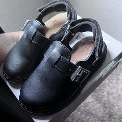 Toddler Dr. Marten clogs