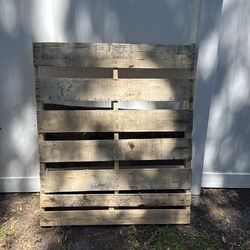 Wood Pallet - Free
