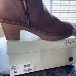 Brand New Style & Co Size 9 Boot