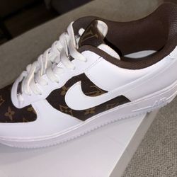 Custom LV Air Force’s Size 10.5 