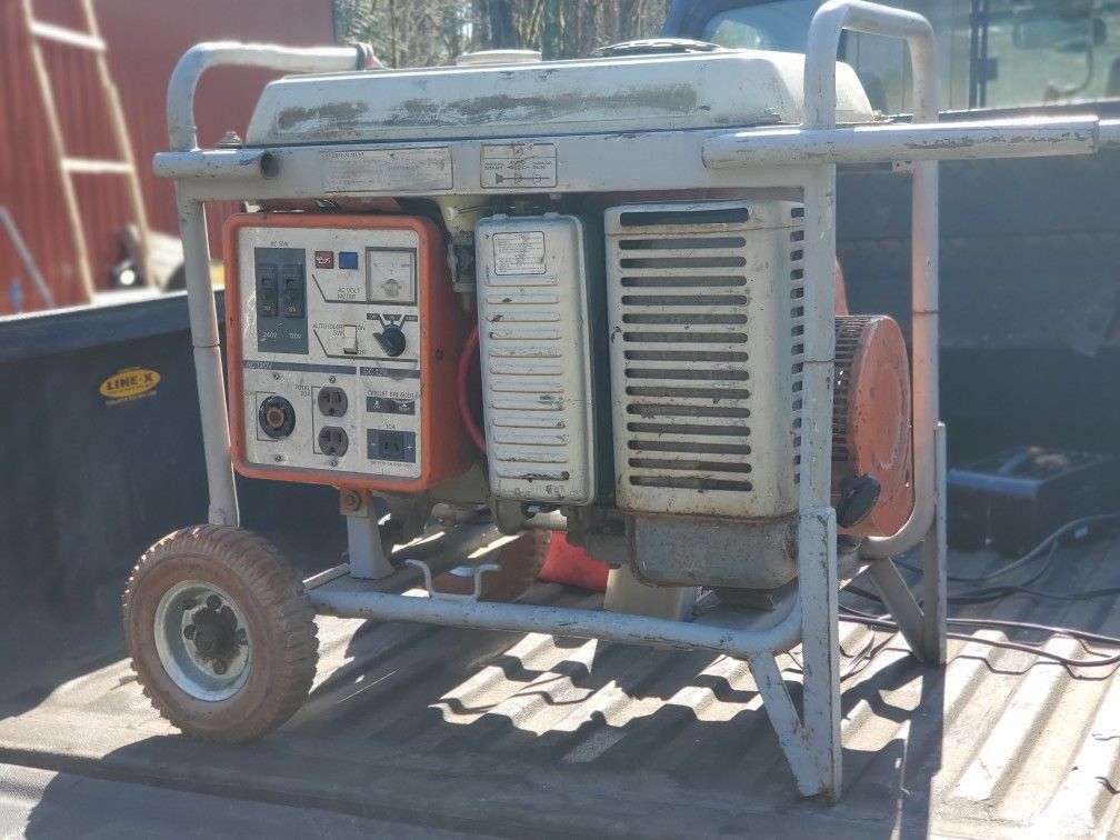 KUBOTA A5000 5000 watt Gas Generator