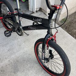 18” Boys Bike & 3 16” Girls Bikes