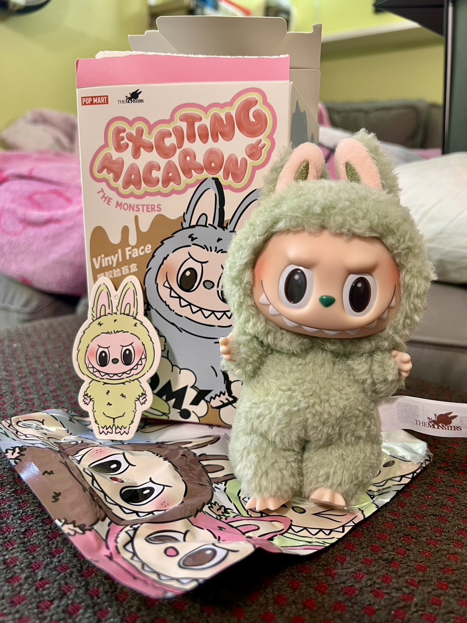 GREEN GRAPE-  Exciting Macaron Series  Authentic Labubu The Monsters POP MART