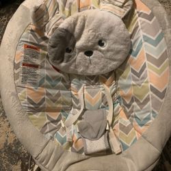 Fisher-Price Deluxe Bouncer – Snugapuppy Edition (Needs Batteries) 