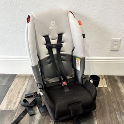 LIKE NEW DIONO RADIAN CAR SEAT