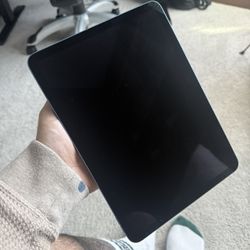 iPad Air 10.9” - Blue -256gb - EXCELLENT CONDITION