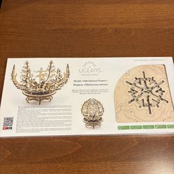 UGears Mechanical Flower Model