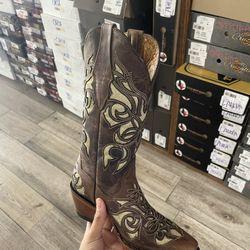 womens western boots