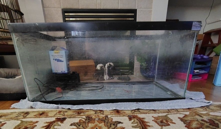 50 Gal Aquarium Tank With Filter And Cateidges