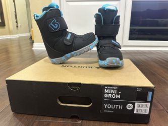 Burton Youth Snowboard Boots, Size 12C