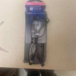 Foster Grant Ti Tech Reading Glasses 
