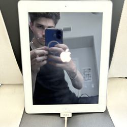 iPad 2nd Generation (32 GB) 