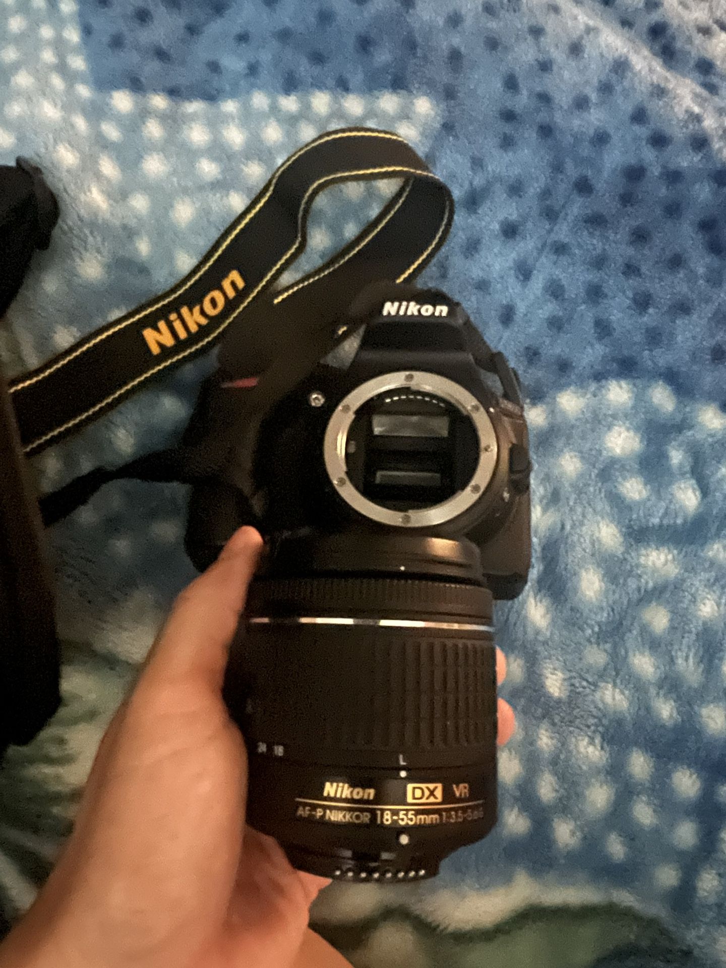 Nikon D5600 DSLR Lens 18/55