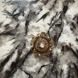 Ladies Antique Pin