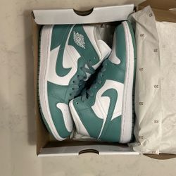 Air Jordan 1 - Women’s Size 8