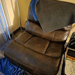 4 Piece Leather Sectional,  No Ends. You Pick Up