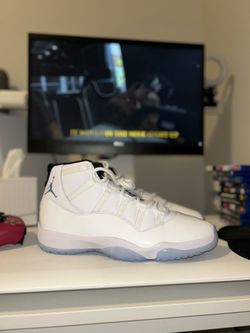 Jordan 11 Legend Blue