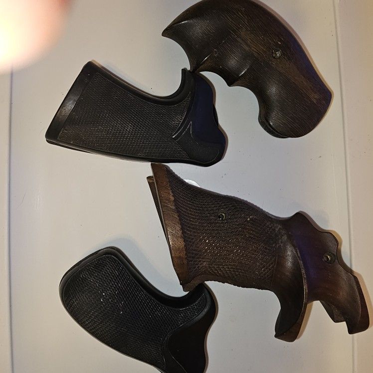 HAND GRIPS 