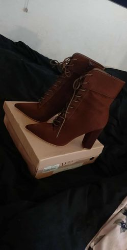 Olivia Jaymes Women Boots