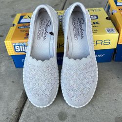 Slip-ins Sketchers Shoes, Size 8 With Memory Foam For &18 Each Used Twice