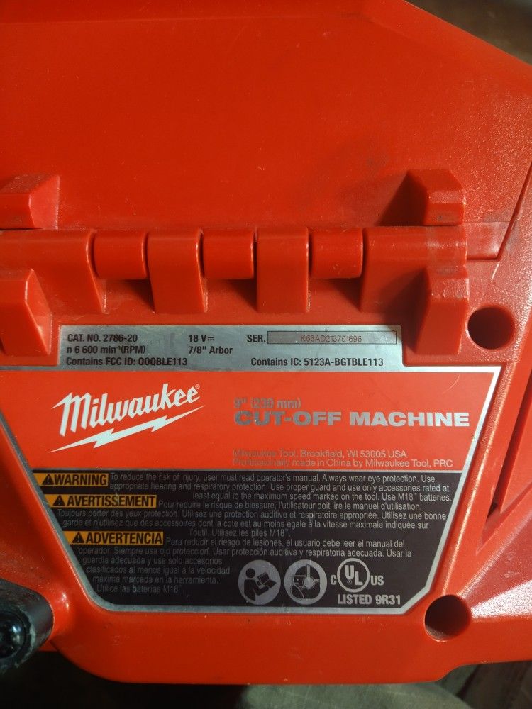 Milwaukee Fuel M18 Concrete Saw