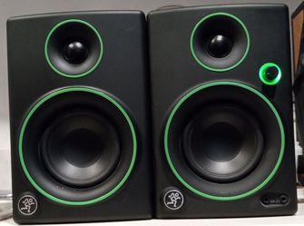 Studio Monitors 