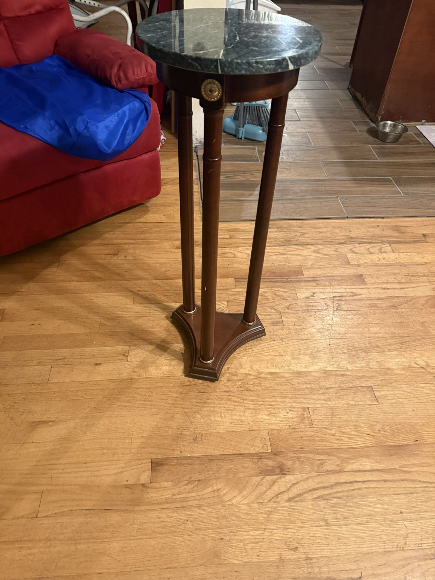 Granite Top Side Table Great Condition