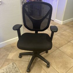 Black Mesh Office Chair