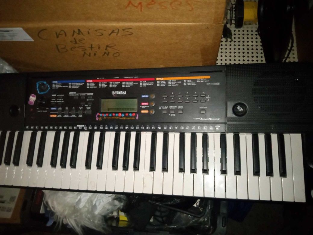 Yamaha Keyboard