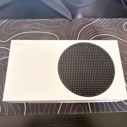Xbox Series S – Good Condition
