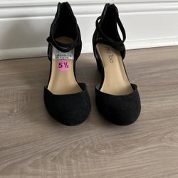 Black Flats (Brand New)