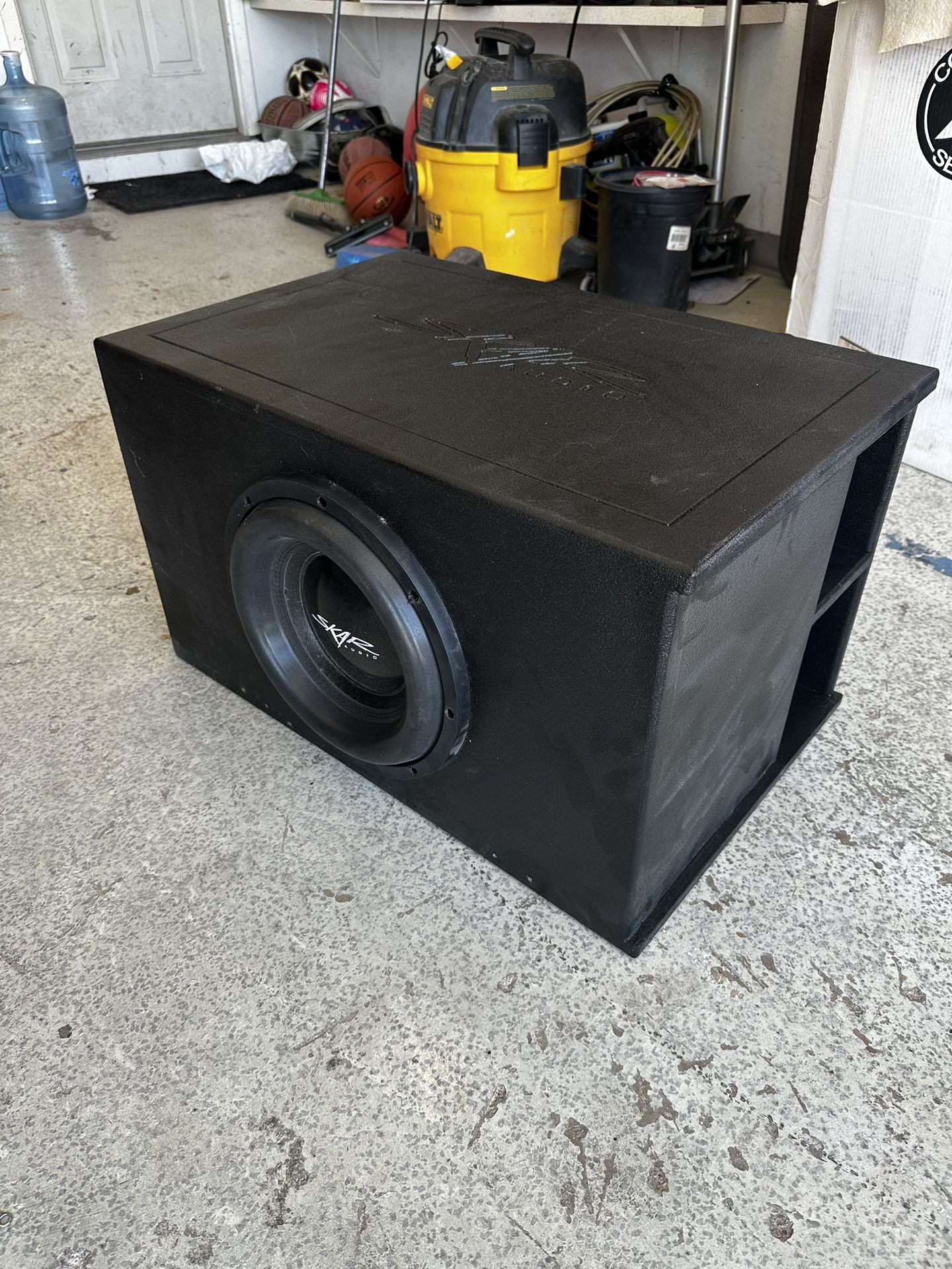 Skar 12 In Ported Box Hits Really Hard!! Like New (2022) for Sale in Phoenix, AZ OfferUp