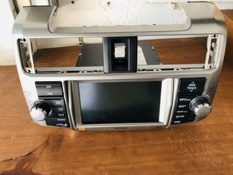 Toyota 4 Runner 2014-2016 Audio and Navigation system.