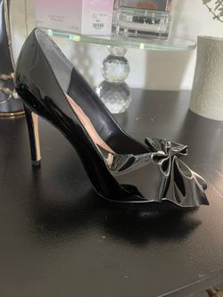 Bloomingdales Black Patent Leather Size 7 