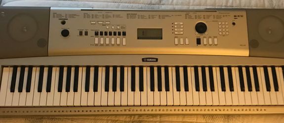 YPG 225 Yamaha 76 keys keyboard piano