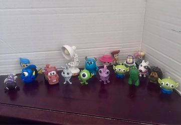 Disney Pixar minis 17 included