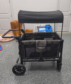 WONDERFOLD WAGON STROLLER