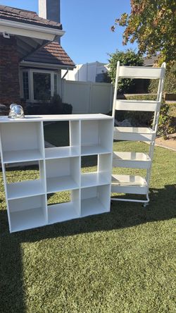 FREE TABLE /cubby