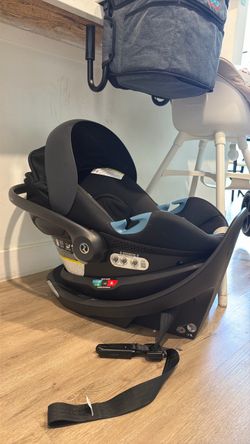 Rotating car seat