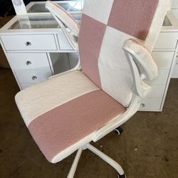 Office Pink Chair 
